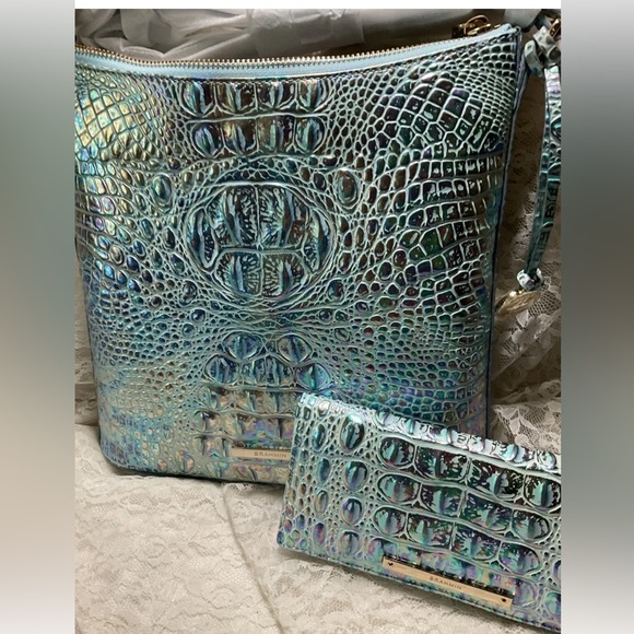 NWT **FIRM** 🌹BRAHMIN GORGEOUS Wonderland Katie Crossbody & Matching ADY wallet - Picture 6 of 6